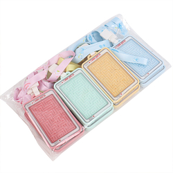 Бейдж на ленте вертикальный с игрой "лабиринт"