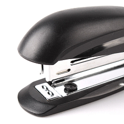 Степлер  №10 "Darvish" металлический корпус сшивает до 12 листов