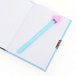 Блокнот 13,5*18 см 50л с замком "Девочка с синими волосами" с ручкой