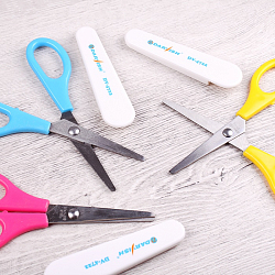 Ножницы 13,5см детские  с закругленными лезвиями с колпачком