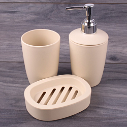 Аксессуары для ванной пластиковые 3шт в наборе (мыльница, стакан, дозатор д/ж.мыла) цвет ассорти